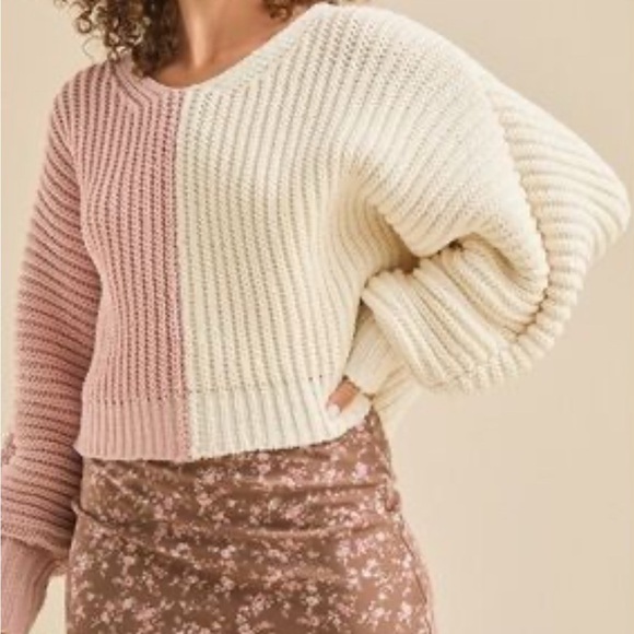 Altar’d State women’s two tone boxy fit dolman sleeve v-neck sweater size XL - Picture 2 of 6